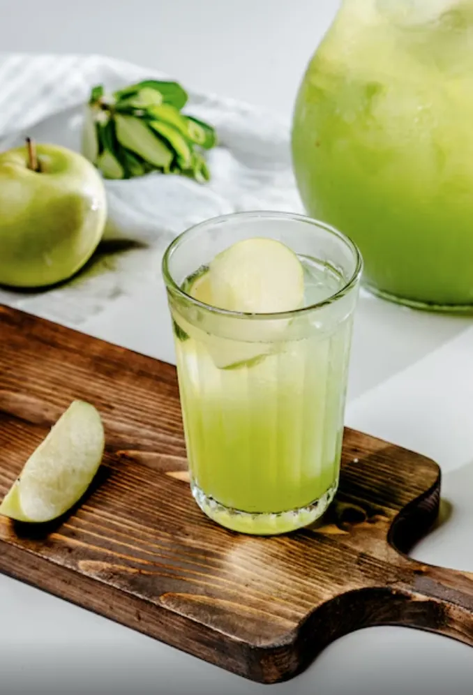 ELMALI LIMONATA=135 kcal